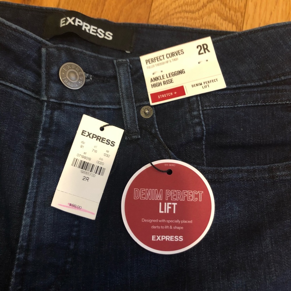 Express perfect curves high rise jegging